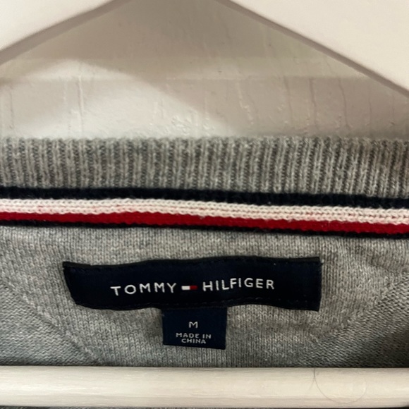 Men’s V neck Tommy Hilfiger sweater - Picture 4 of 5